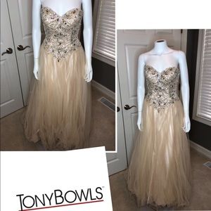 Prom / pageant dress